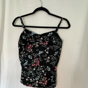 No Boundaries Black Camisole Fitted Spaghetti Straps​​​